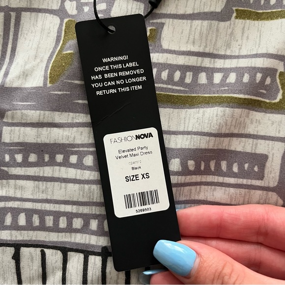 Fashion Nova Elevated Party Velvet Maxi Dress - Black - Picture 7 of 7